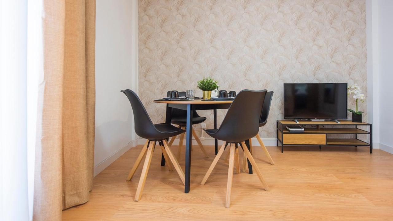 El Sueno De Carmelitas Con Parking Incluido - Apartamentos Aloha Toledo Bagian luar foto