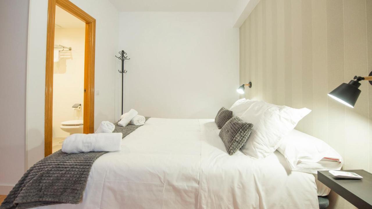 El Sueno De Carmelitas Con Parking Incluido - Apartamentos Aloha Toledo Bagian luar foto