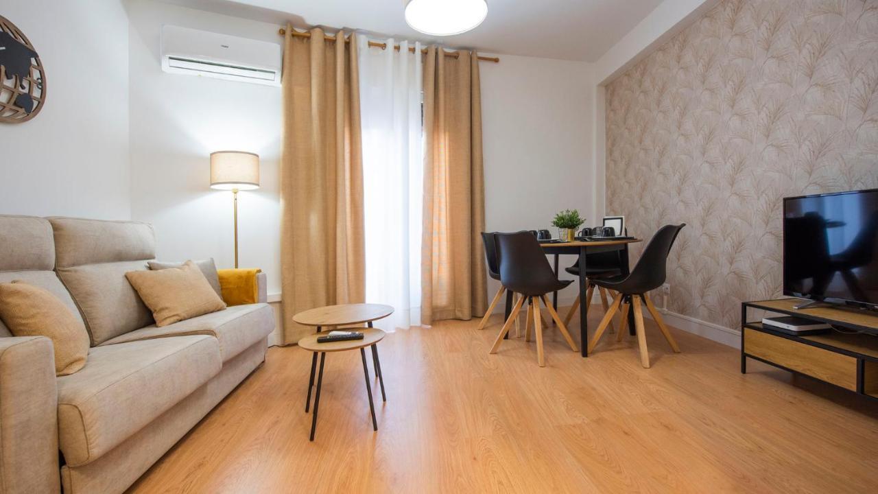 El Sueno De Carmelitas Con Parking Incluido - Apartamentos Aloha Toledo Bagian luar foto